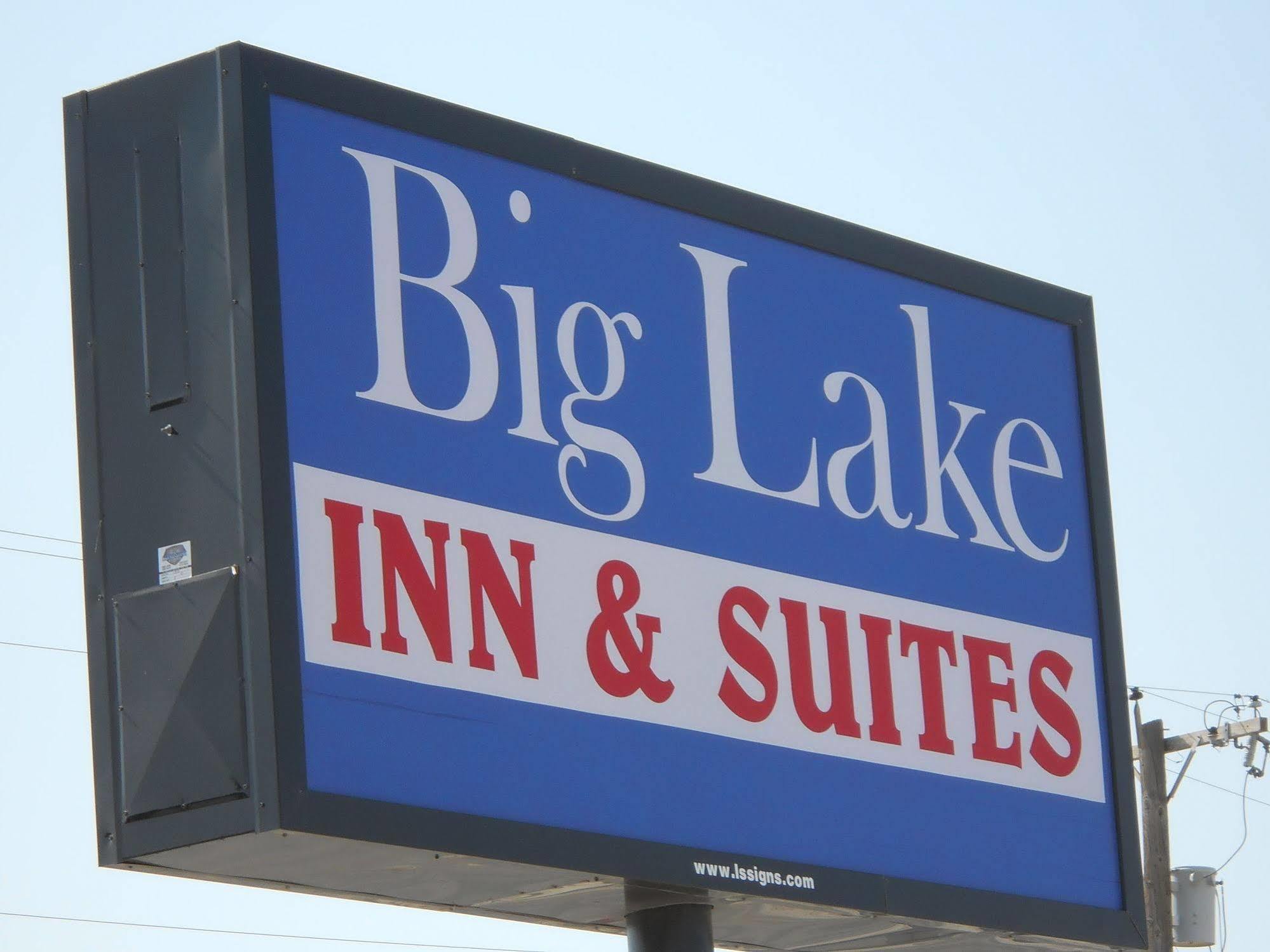 Big Lake Inn And Suites Экстерьер фото