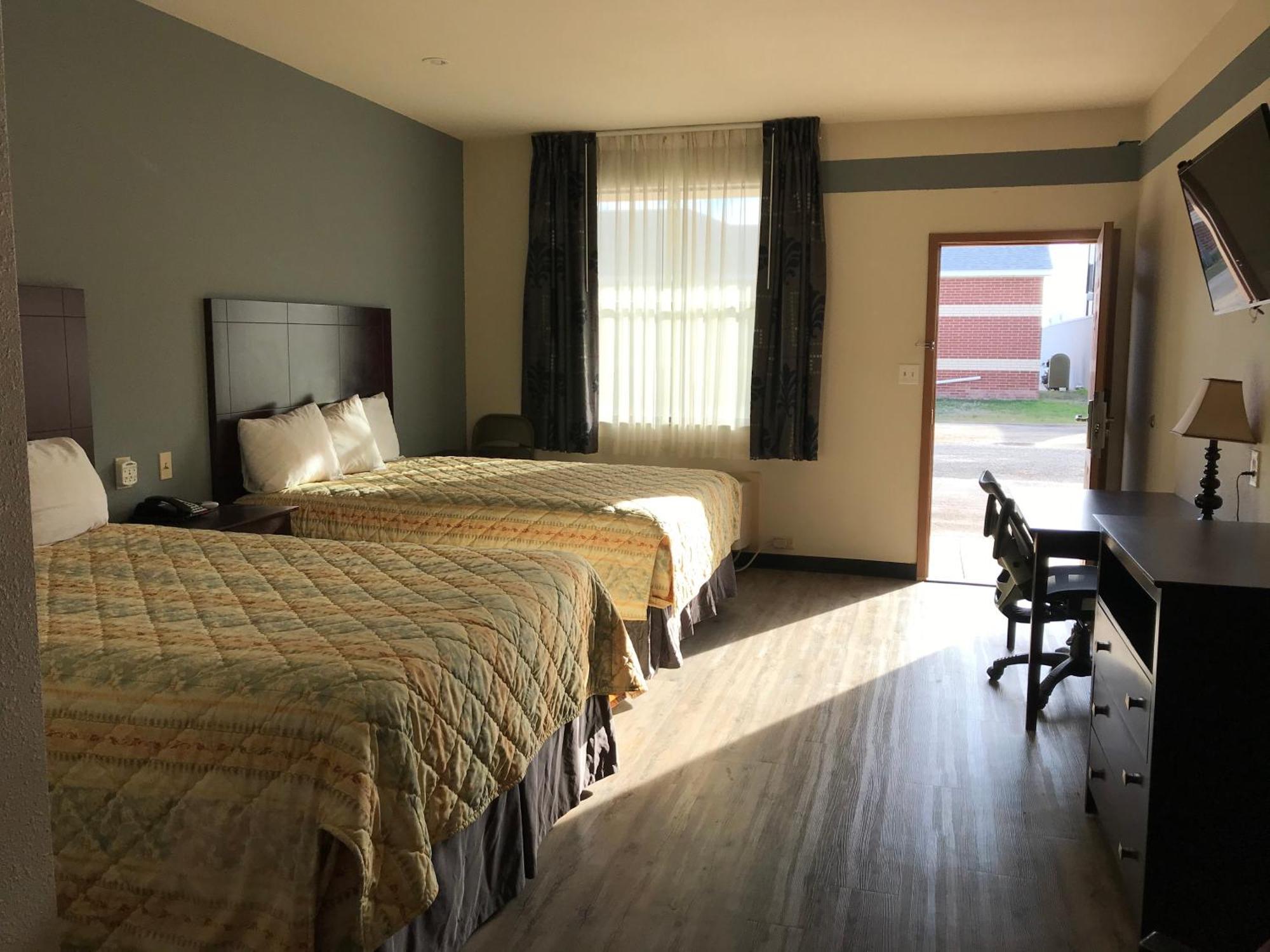 Big Lake Inn And Suites Экстерьер фото